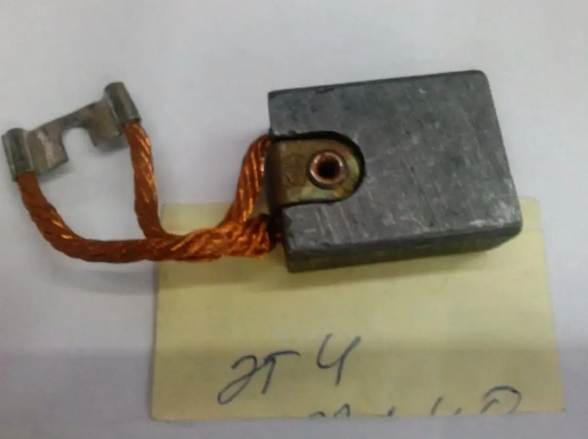 Электрографитированные щётки ЭГ4 16*25*40* 3