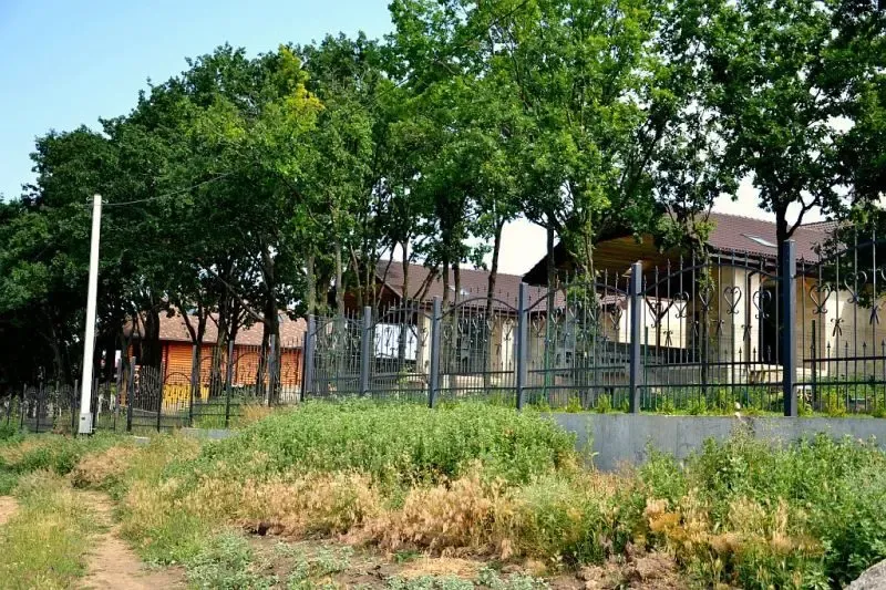 Участок 8 соток на берегу озера. с.Молодежное. Первая линия. 3