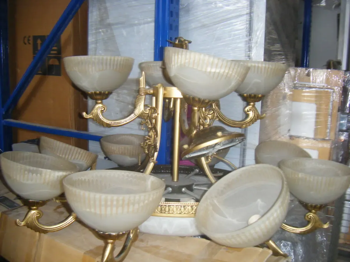 Освещение после ресторана ( лампы, светильн, освещен сцен и пр.) б\у 5