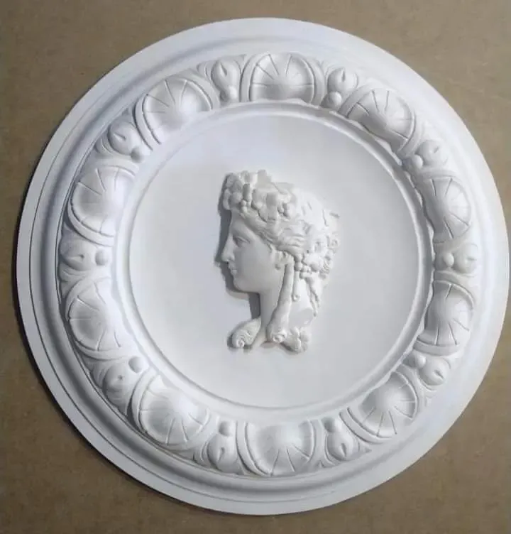 Оригинальный барельеф Грифоны 10