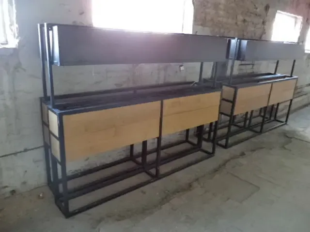 в продаже  Тумба светящаяся, перегородки, подвазонники б\у 8