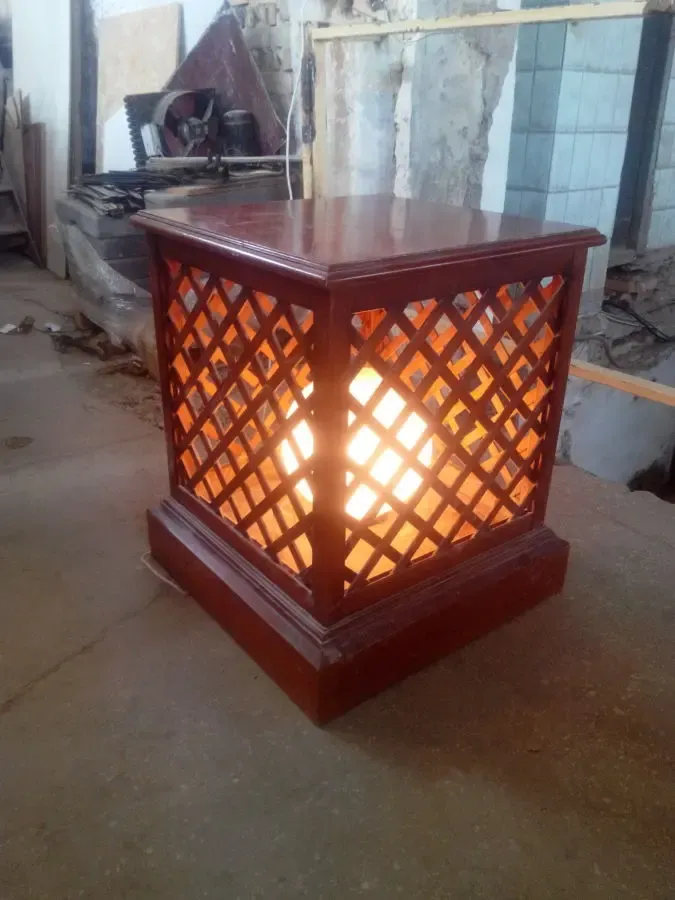 в продаже  Тумба светящаяся, перегородки, подвазонники б\у