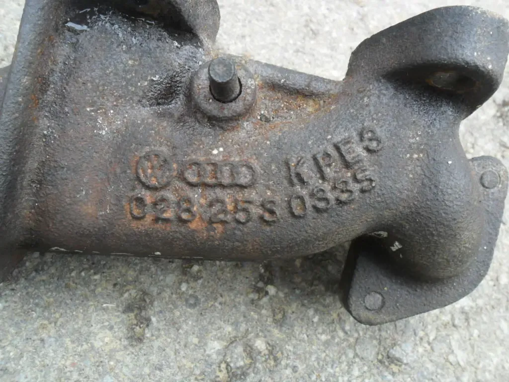 Коллектор выпускной Фольксваген, Ауди 1.9 дизель   028 258 033S 4