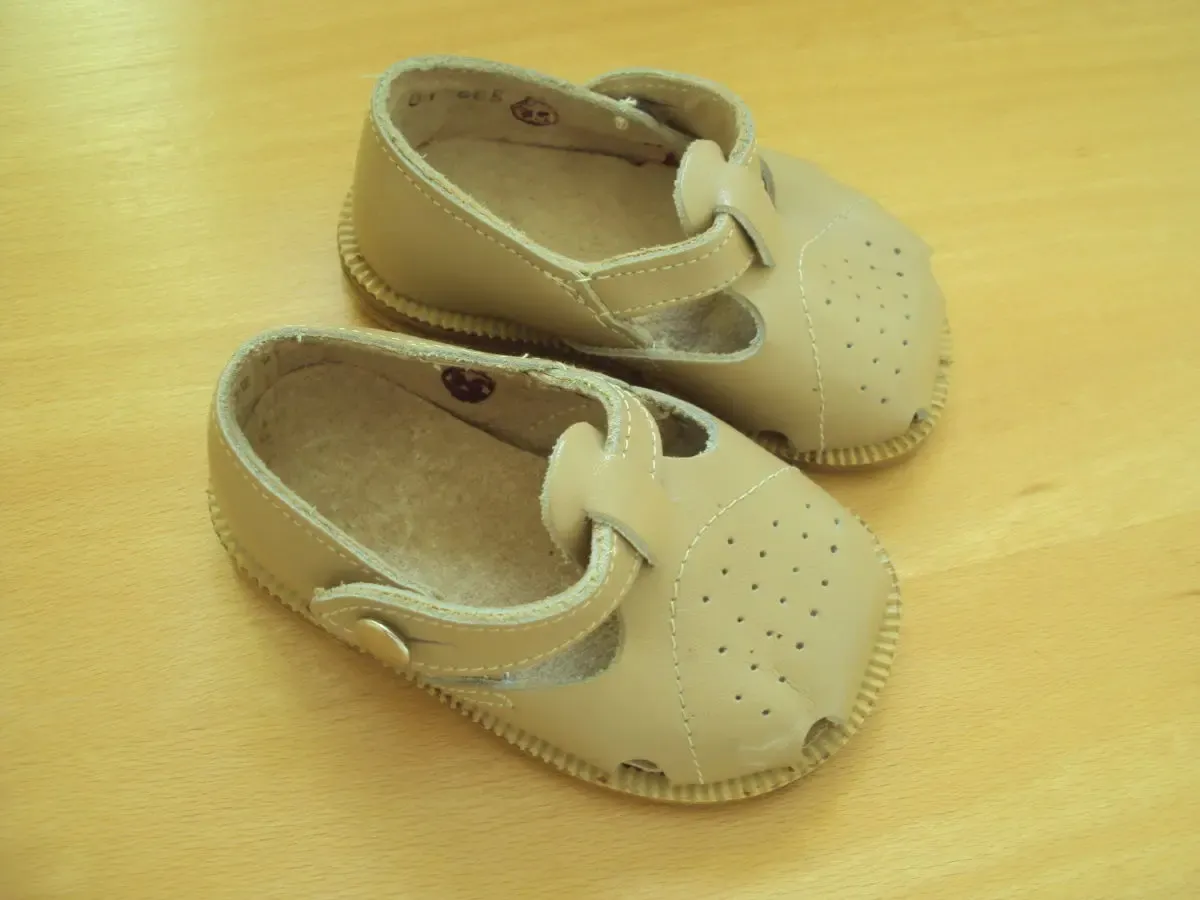 Сандали детские,новые,нат кожа размер 10,5 см 3