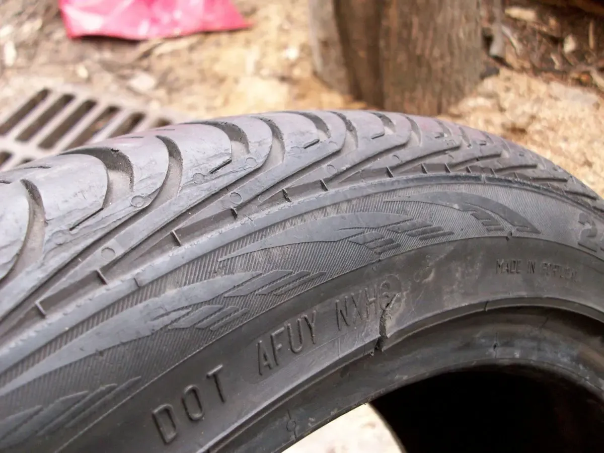 Шина літо R18 245/40 97h Continental Contiprocontact 3