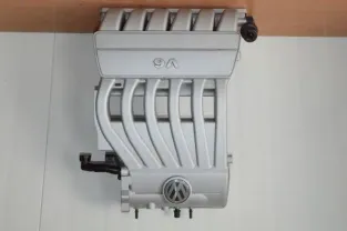 Audi Q7 Touareg 3.6 FSi впускний колектор 03H133185F