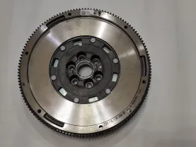 Маховик двигателя 03L105266BP VAG