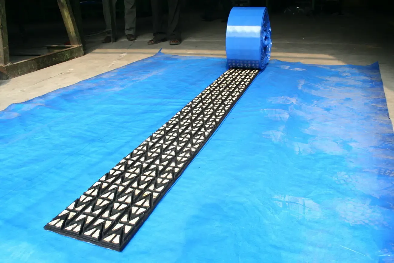 Резина футеровочная с керамическими вставками