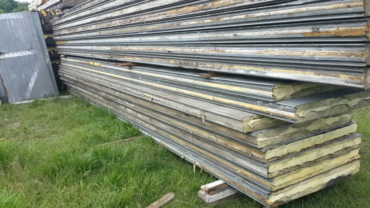 б.у.  продаю панели сендвичи ппу