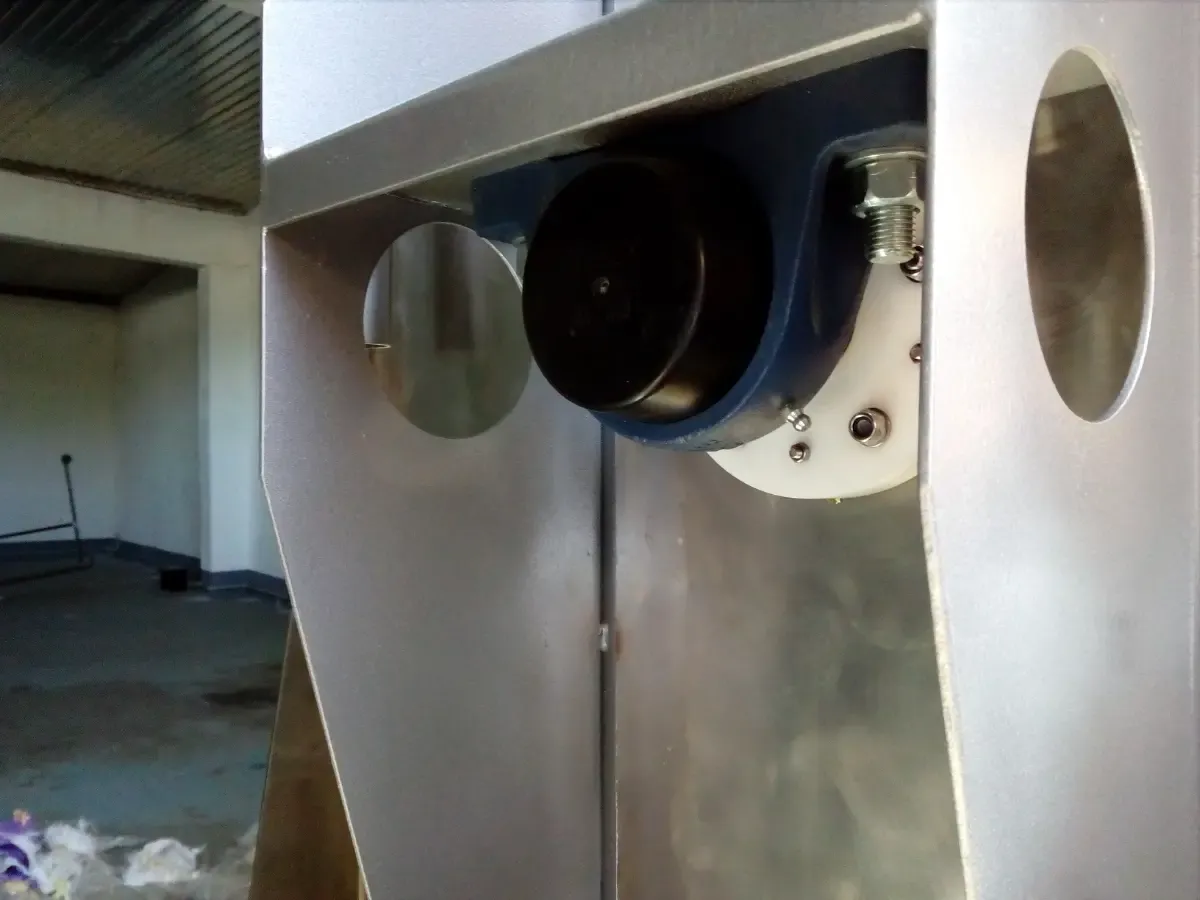 Смеситель одновальный с дозатором 3