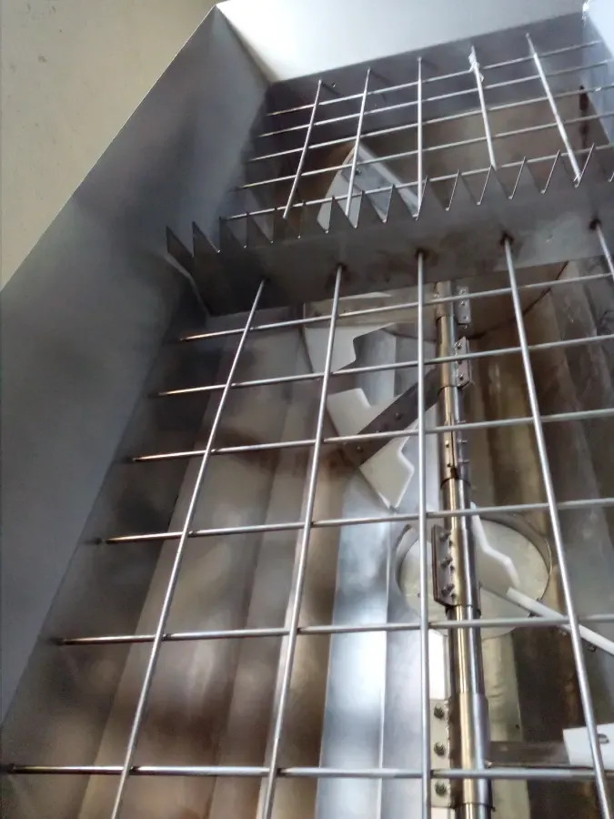 Смеситель одновальный с дозатором 6