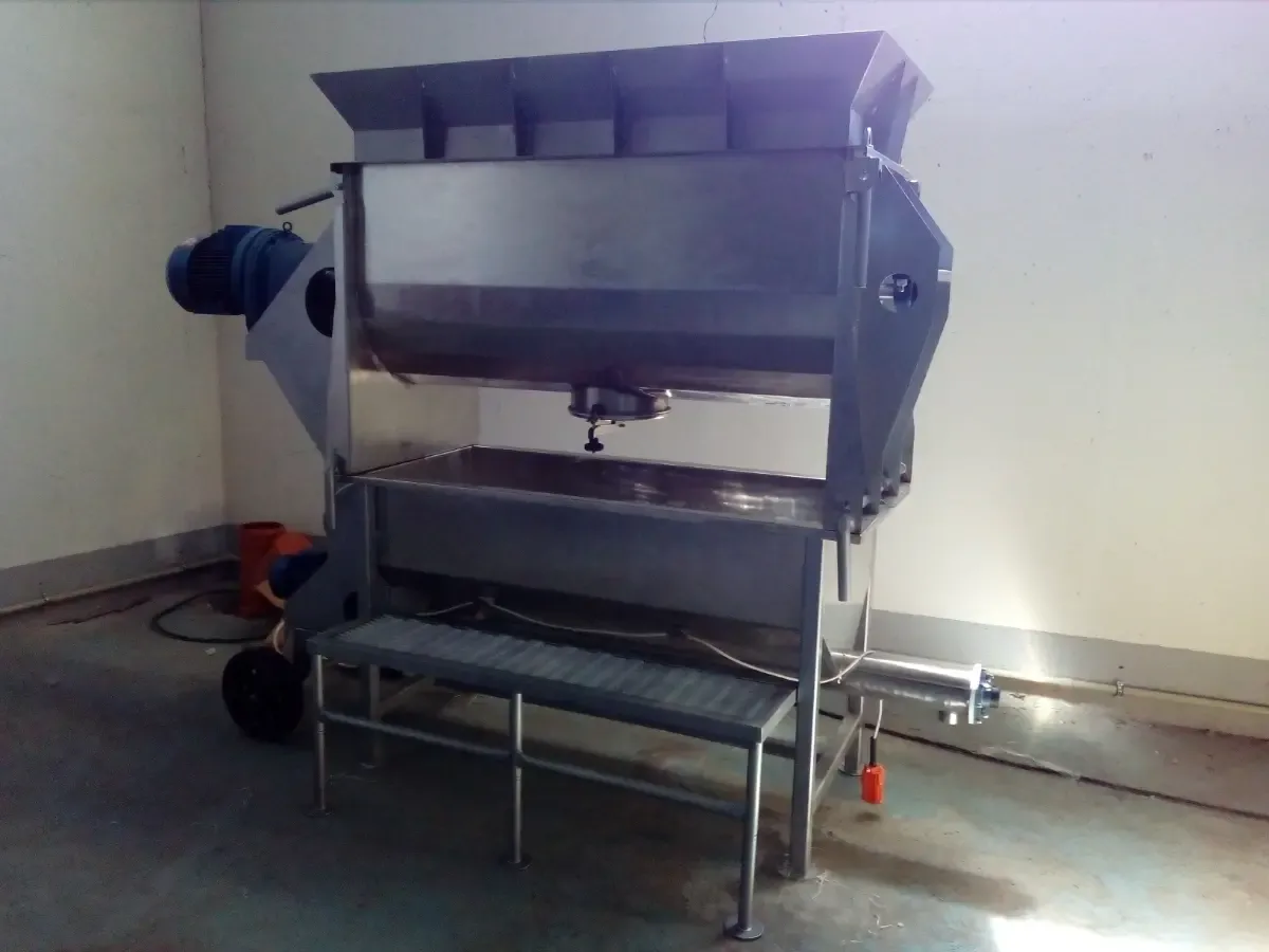 Смеситель одновальный с дозатором 9