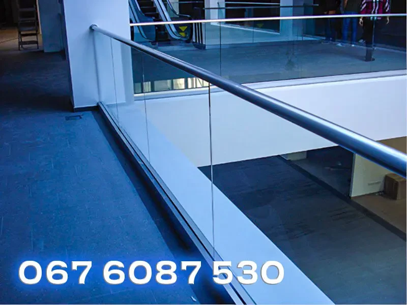 Перила Стеклянные перила для лестниц 9