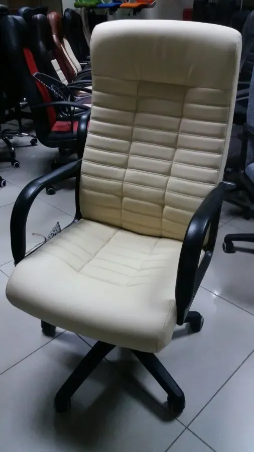 Кресло руководителя BOSS (БОСС) KD 3