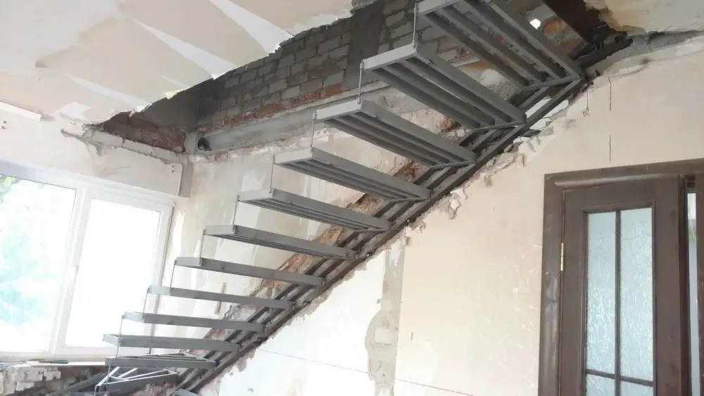 Консольные лестницы для дома. 