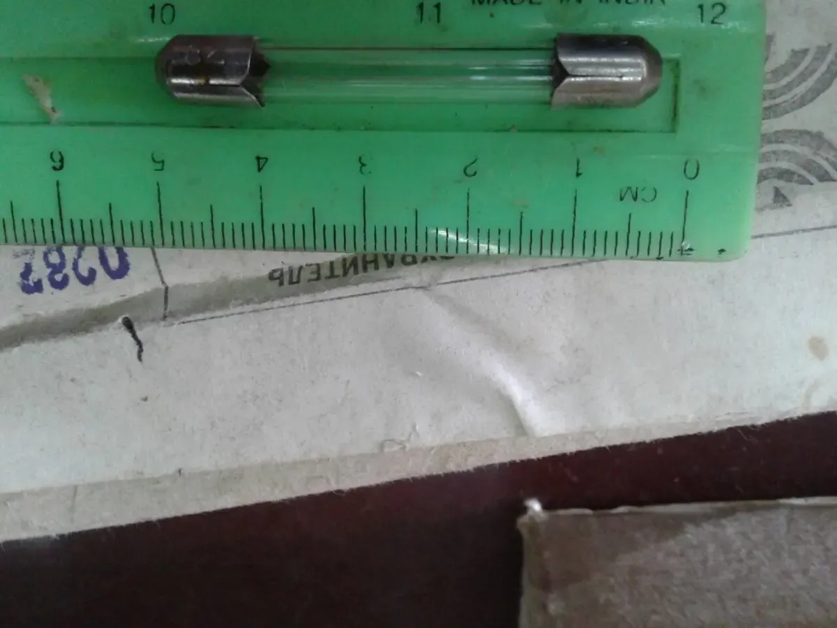 Предохранители ПК-45 (плавкие вставки, стекло)  (5А, 600В) 2