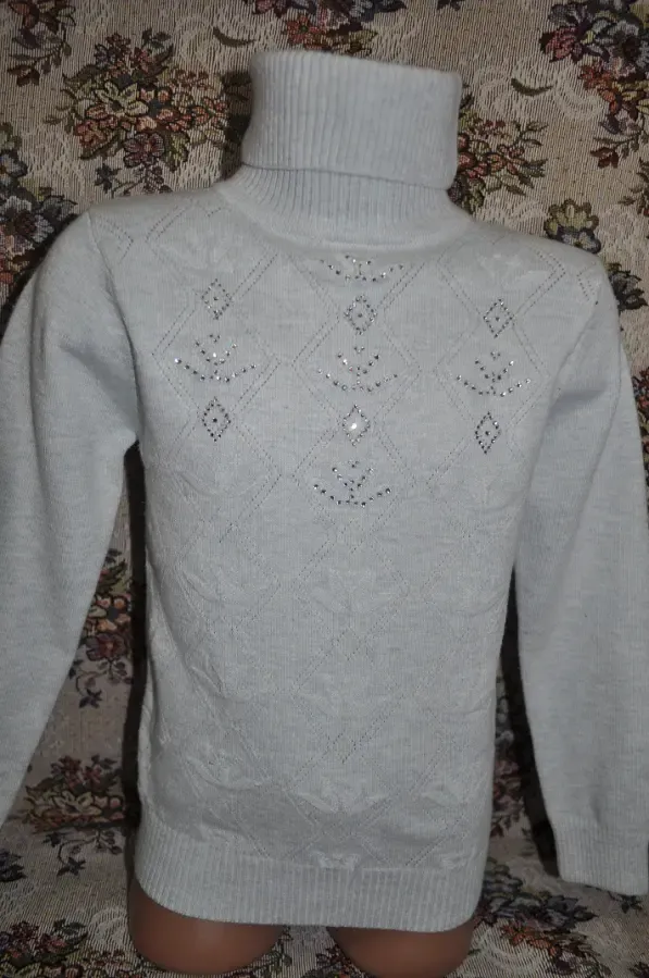 Продам свитер гольф фирмы Many&Many(many&many) 10