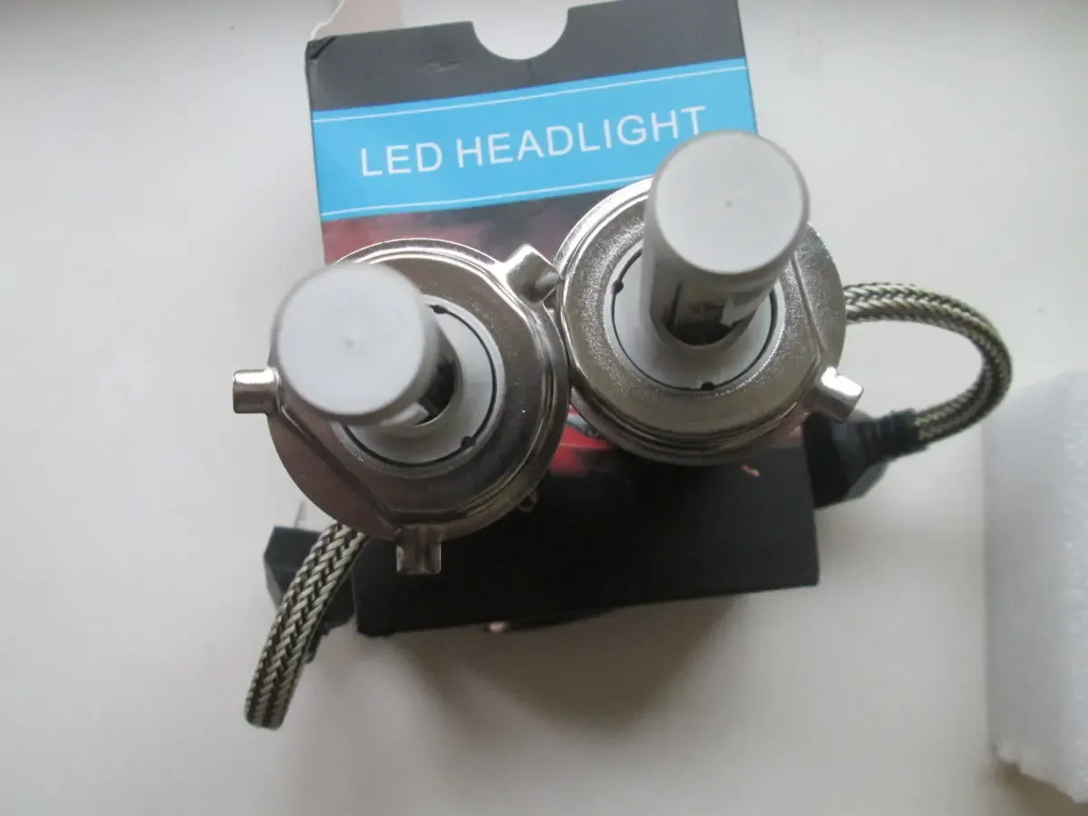 ПРОДАМ светодиодные автолампы H4 ближний дальний свет. 4