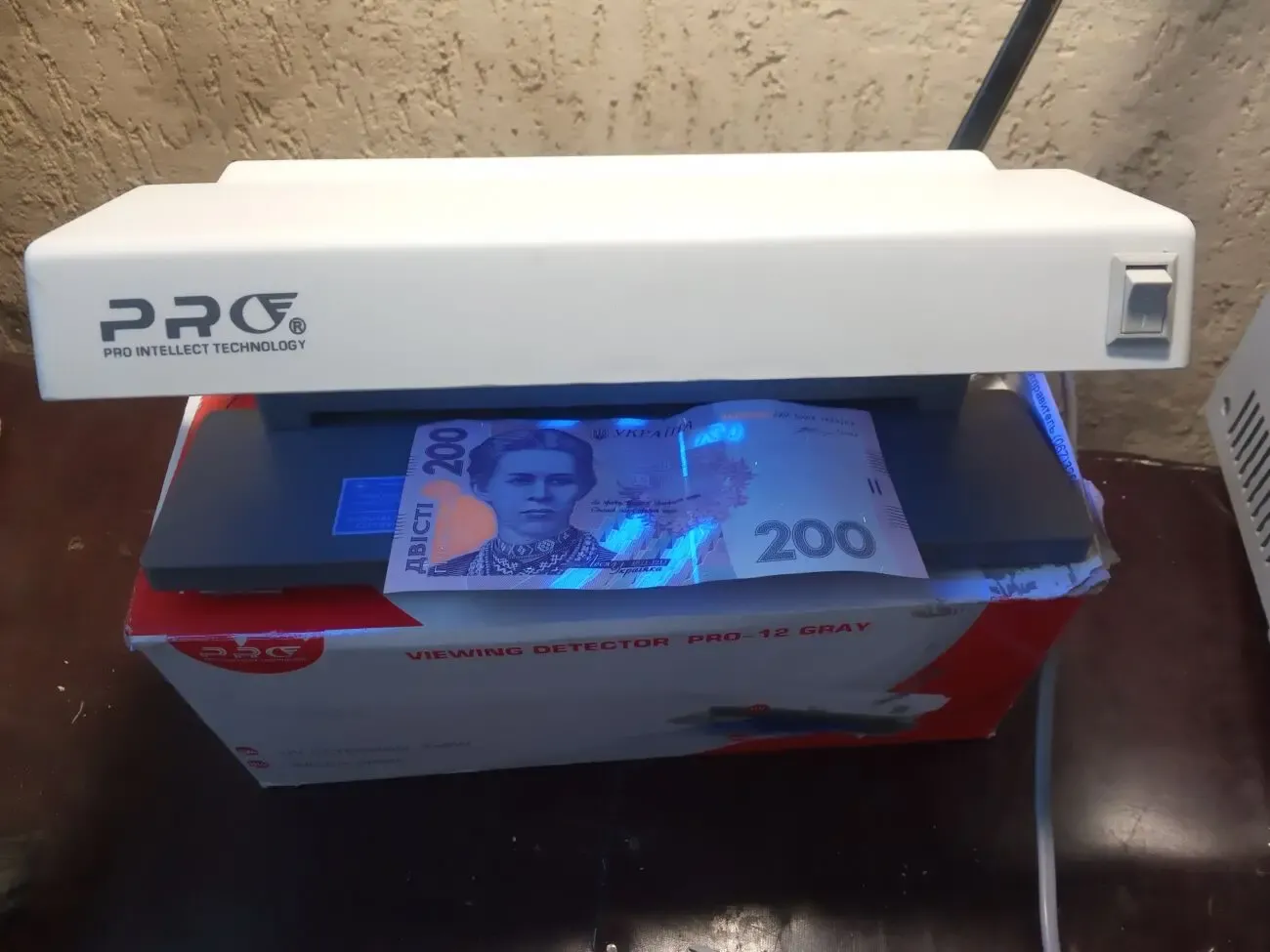 Ультрафиолетовый детектор PRO 12