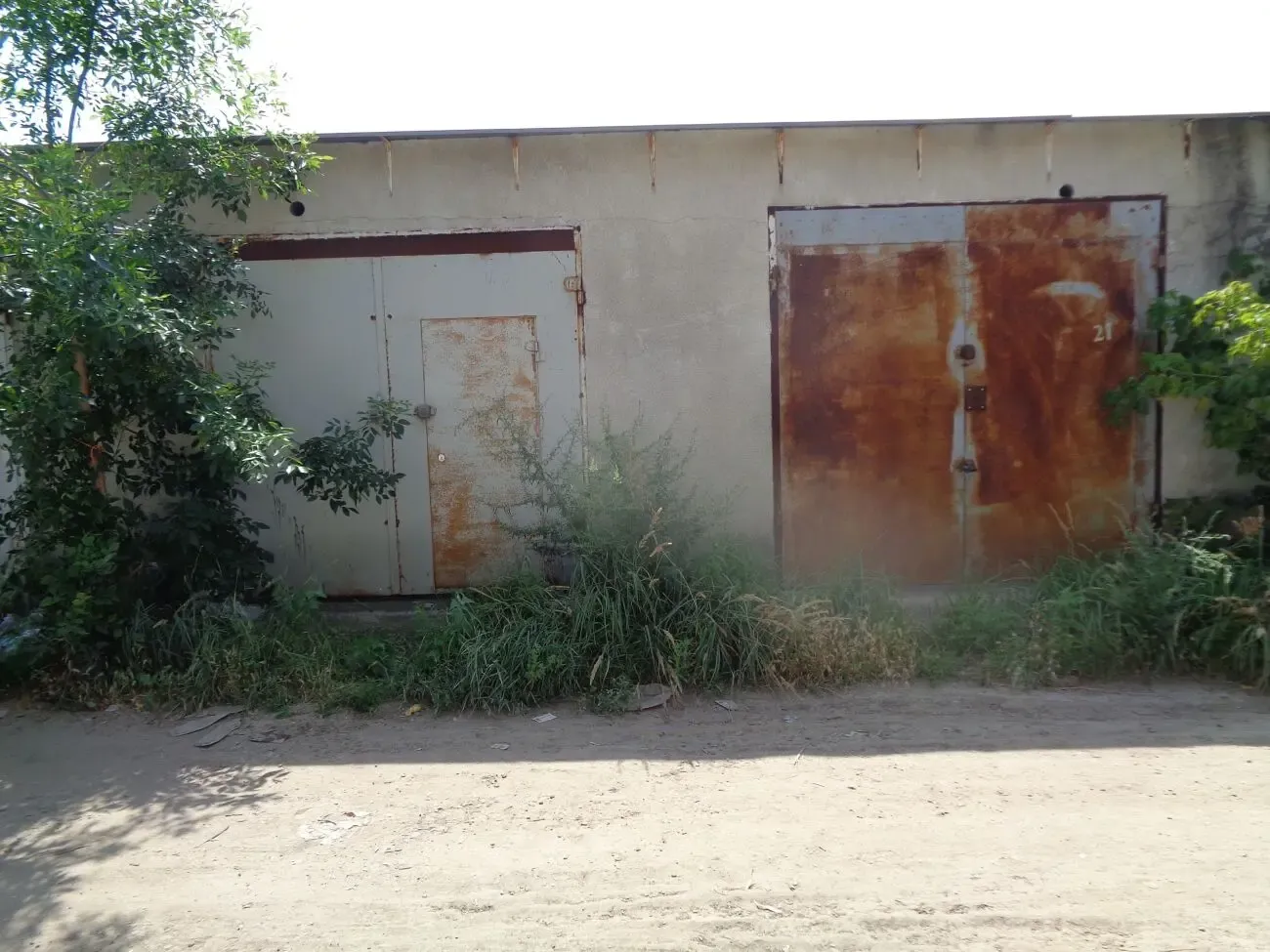 Гараж склад помещение здание мастерская каменный дом сто