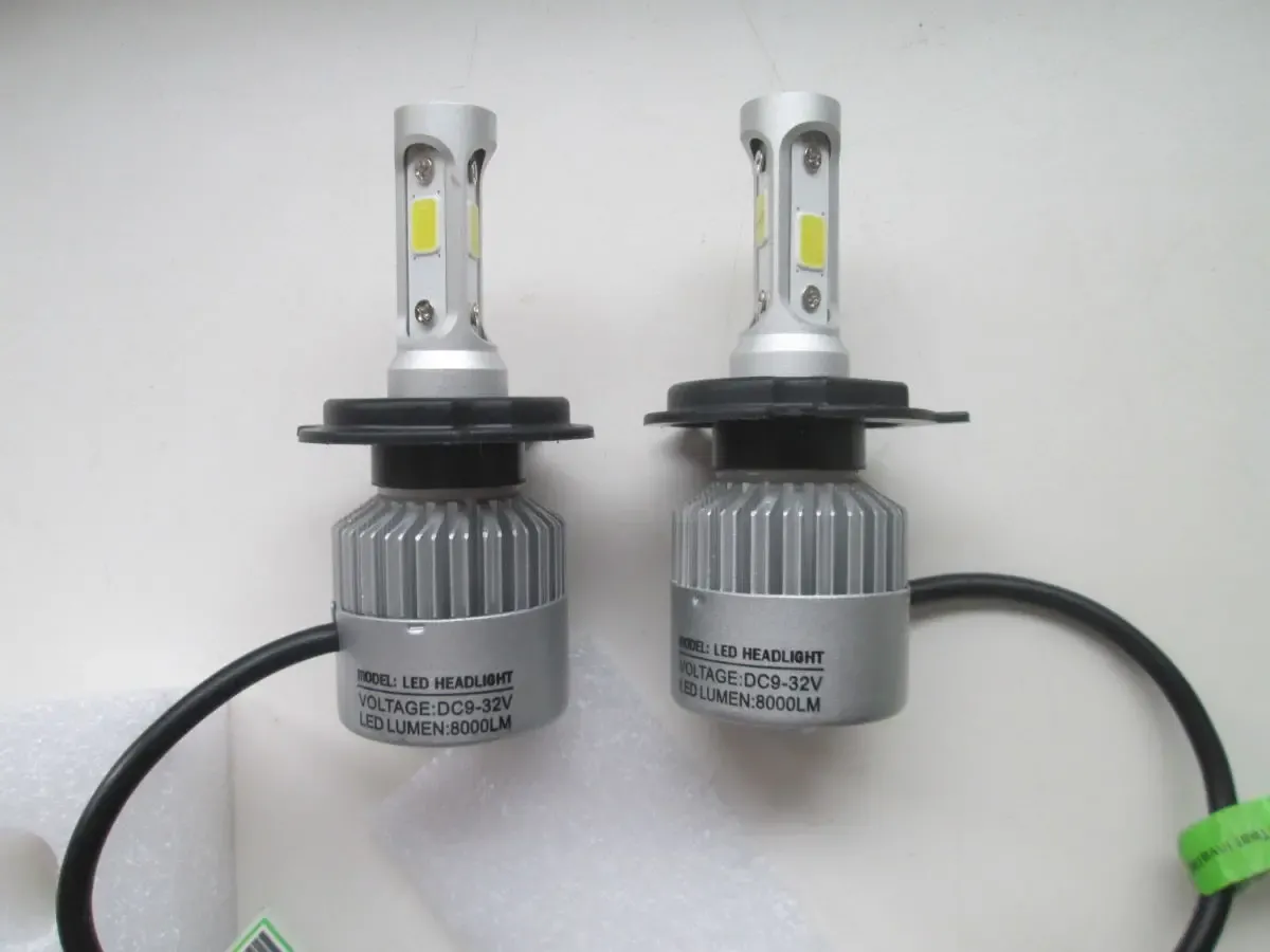 Авто лампы светодиодные ближний - дальний свет.