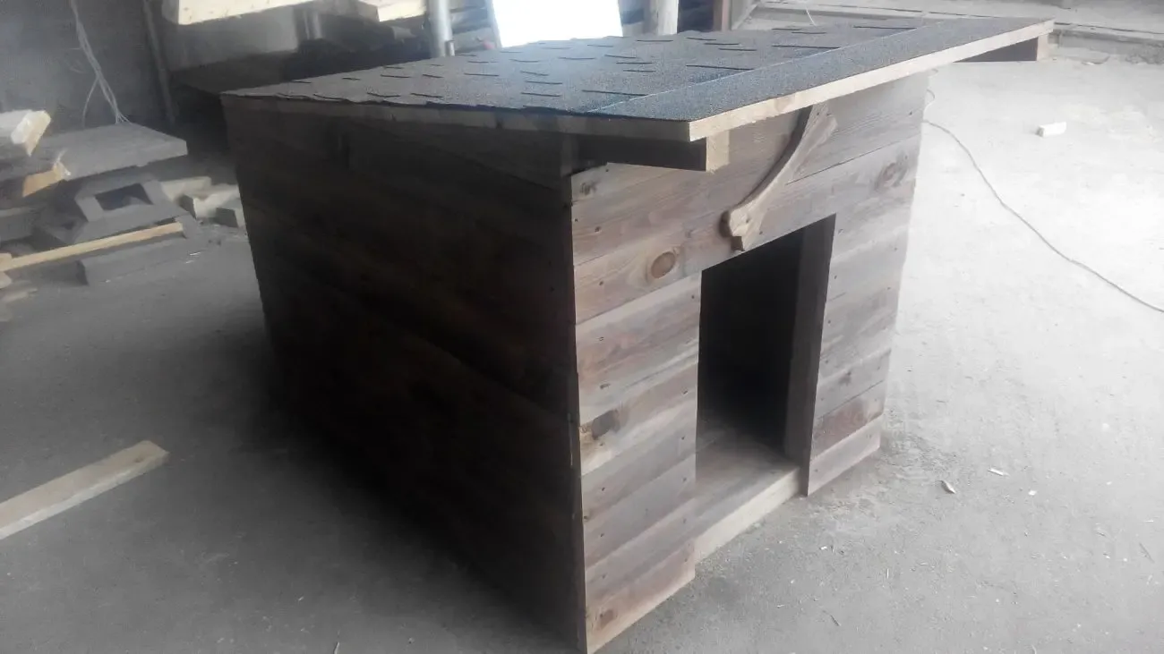 Деревянная будка для собак. Собачья будка. Будка для собаки 3