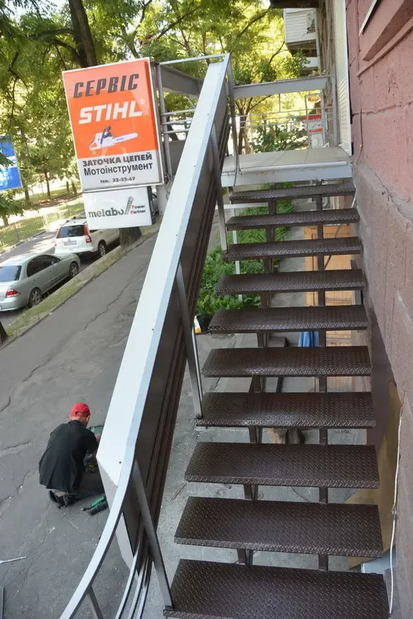 Металлические лестницы, наружные 