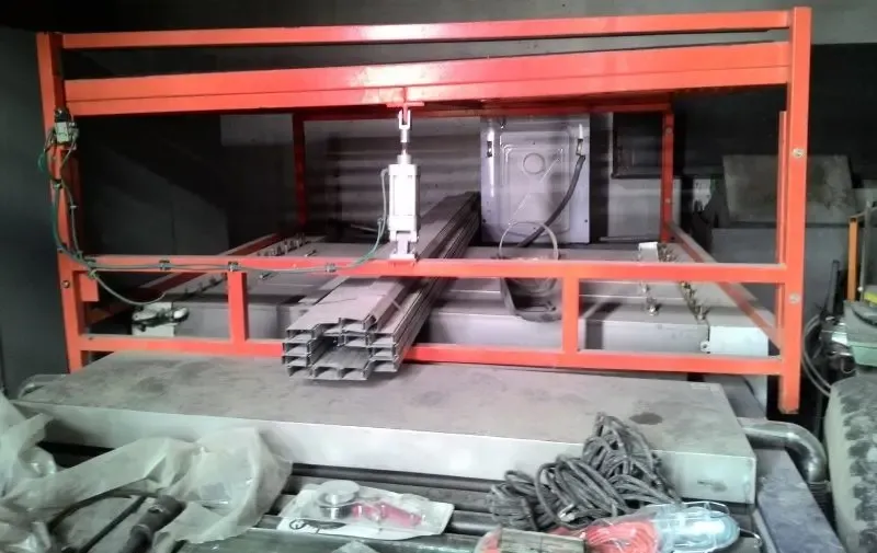 Продаем линию по производству ПВХ окон и стеклопакетов, 2005 г.в. 4