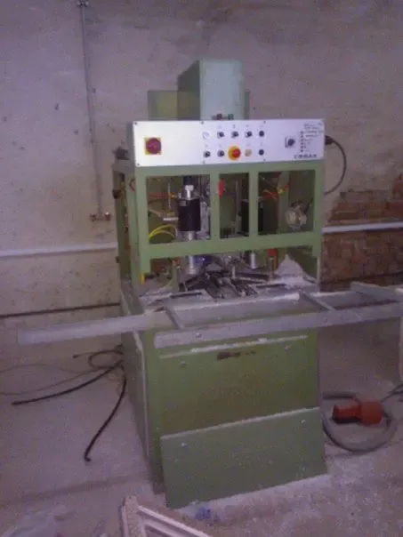 Продаем линию по производству ПВХ окон и стеклопакетов, 2005 г.в. 8