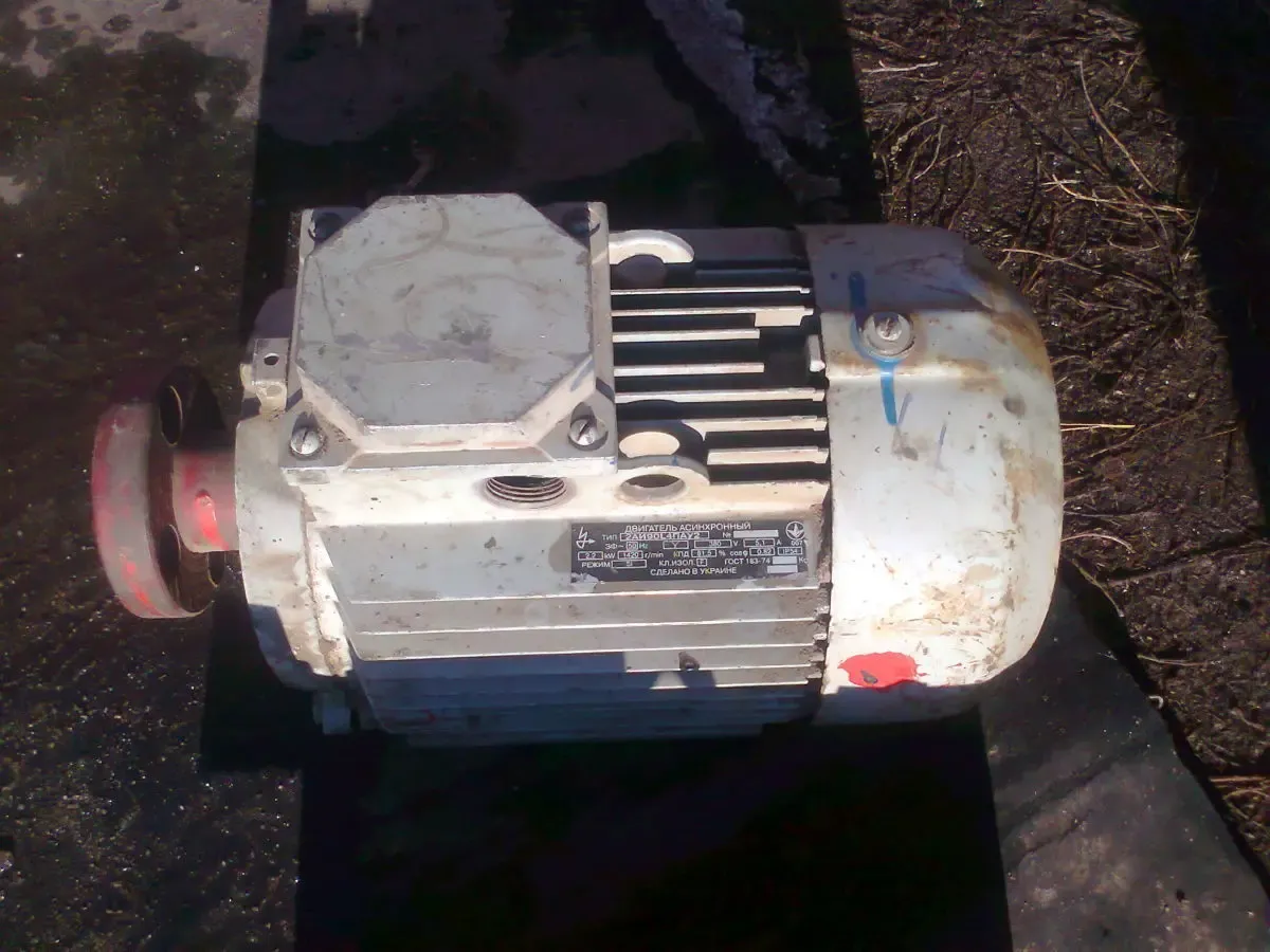 Электродвигатель 2.2 КВт 5