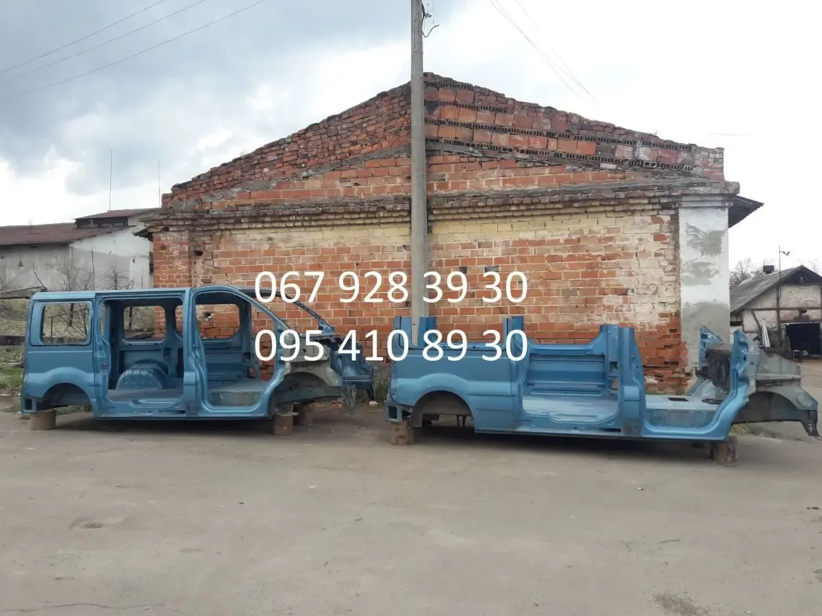 Крило заднє Renault Trafic Opel Vivaro Крыло Бочина Часть кузова