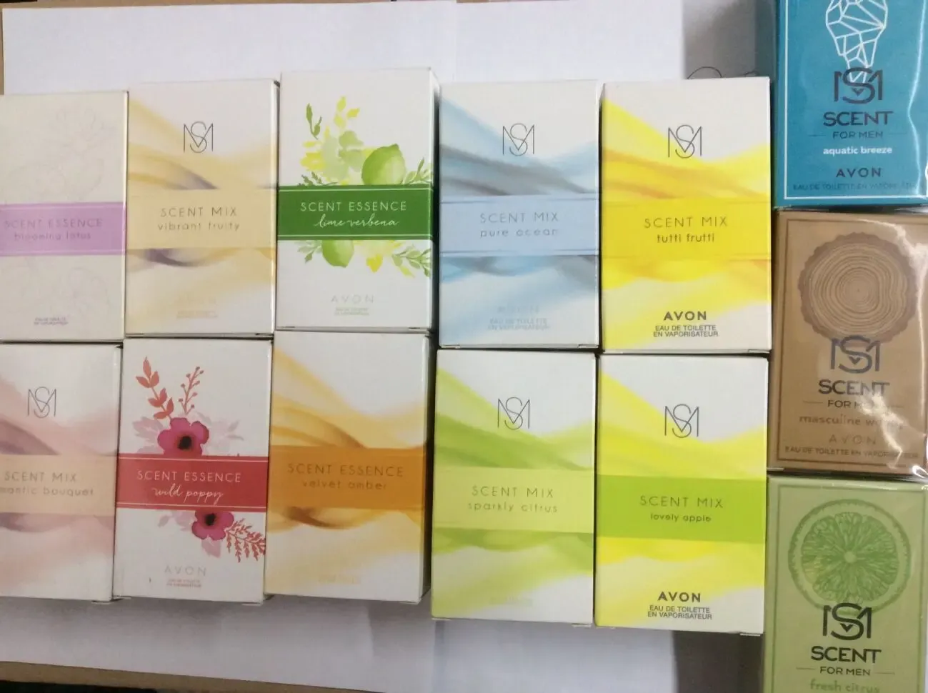 Воды Scent Essence  Avon