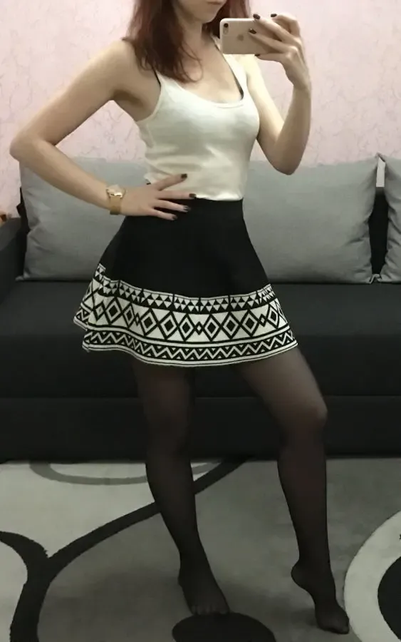 Черная юбка с узором 3