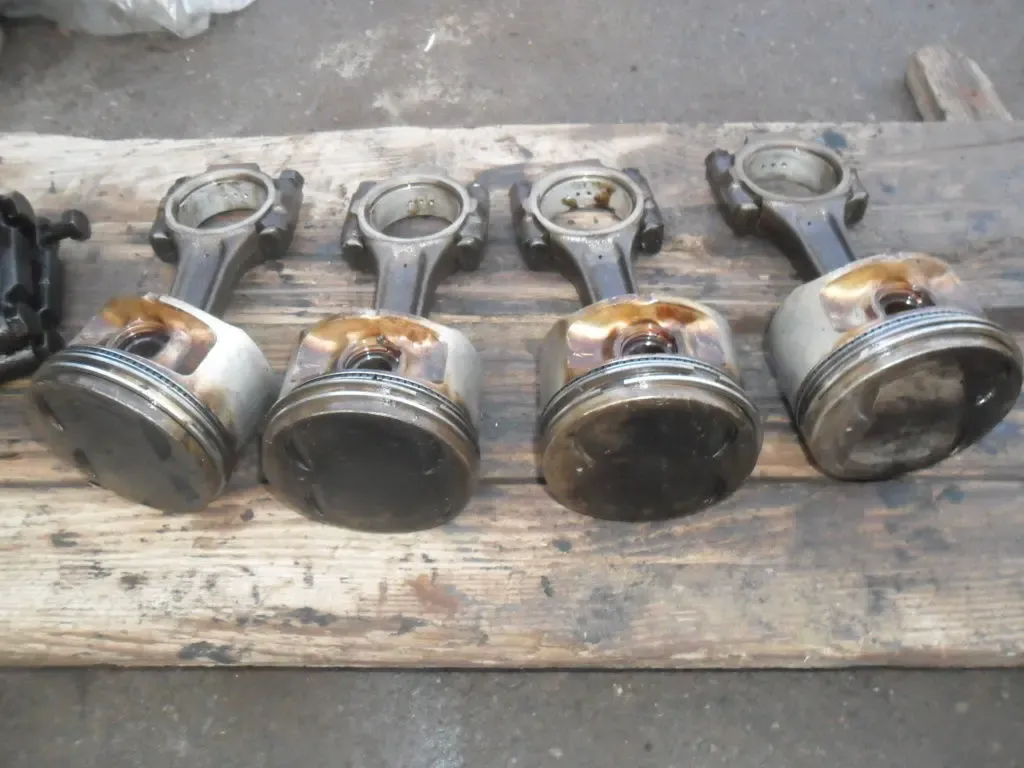 Поршня с шатунами Фиат Браво, Брава 1.6, 16 клапанов 3