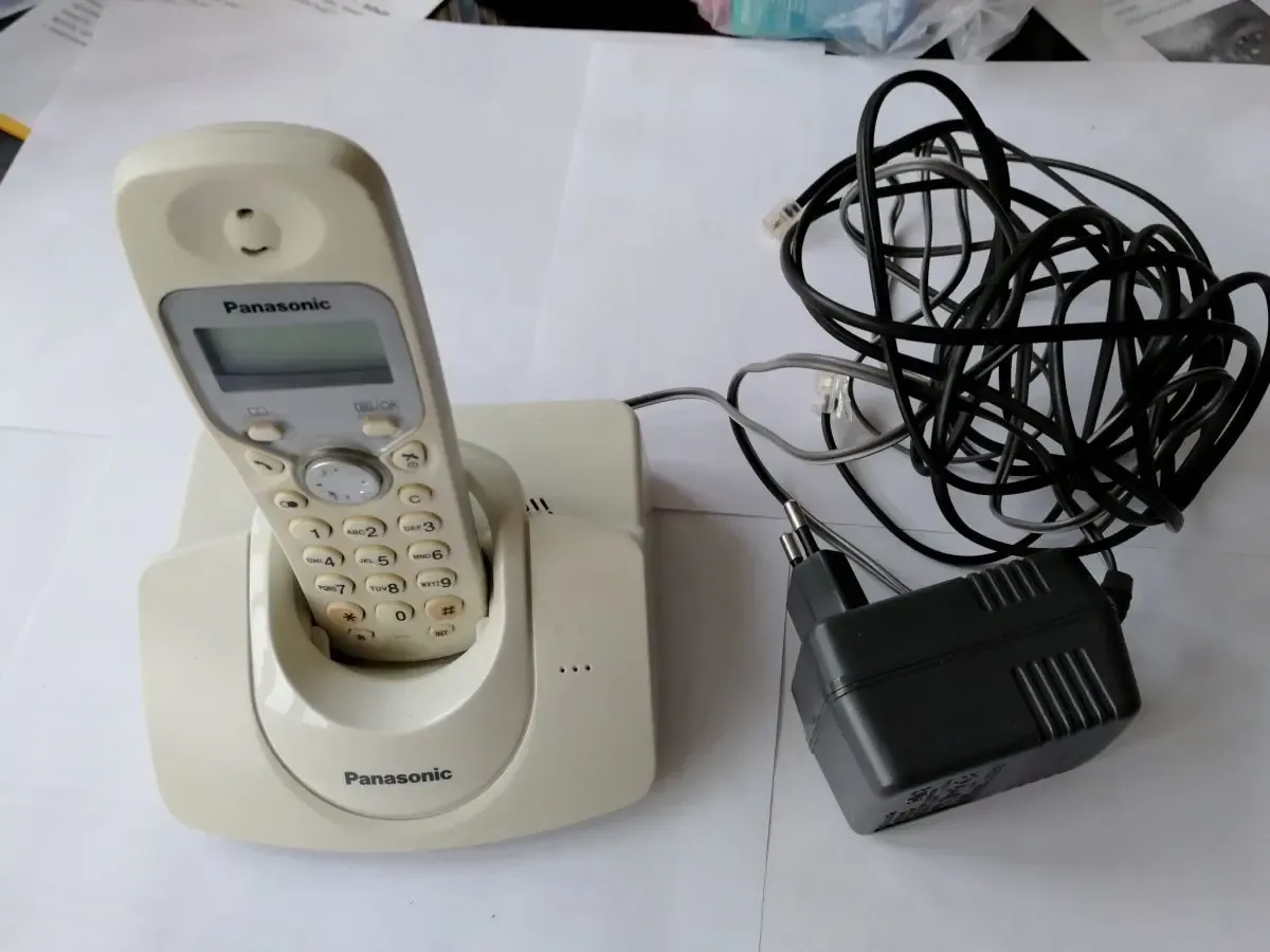 Телефон Panasonic KX-TCD157UA