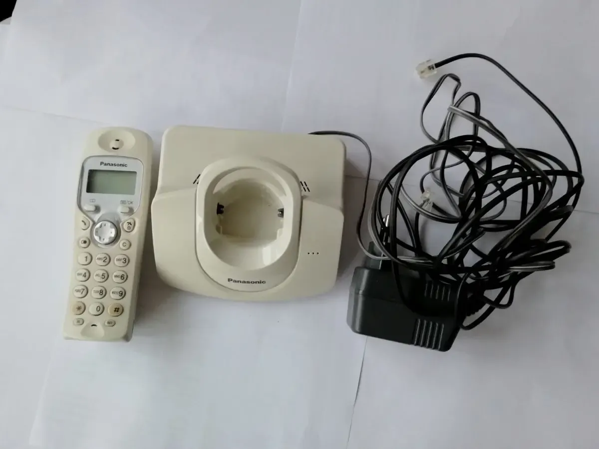 Телефон Panasonic KX-TCD157UA 2