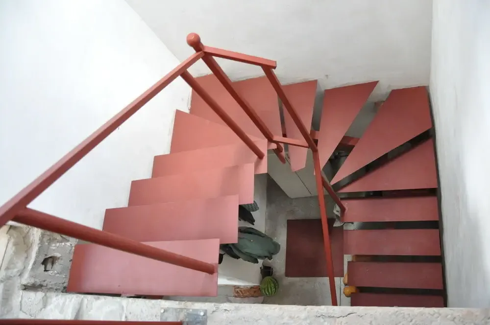 Лестницы из металла. 