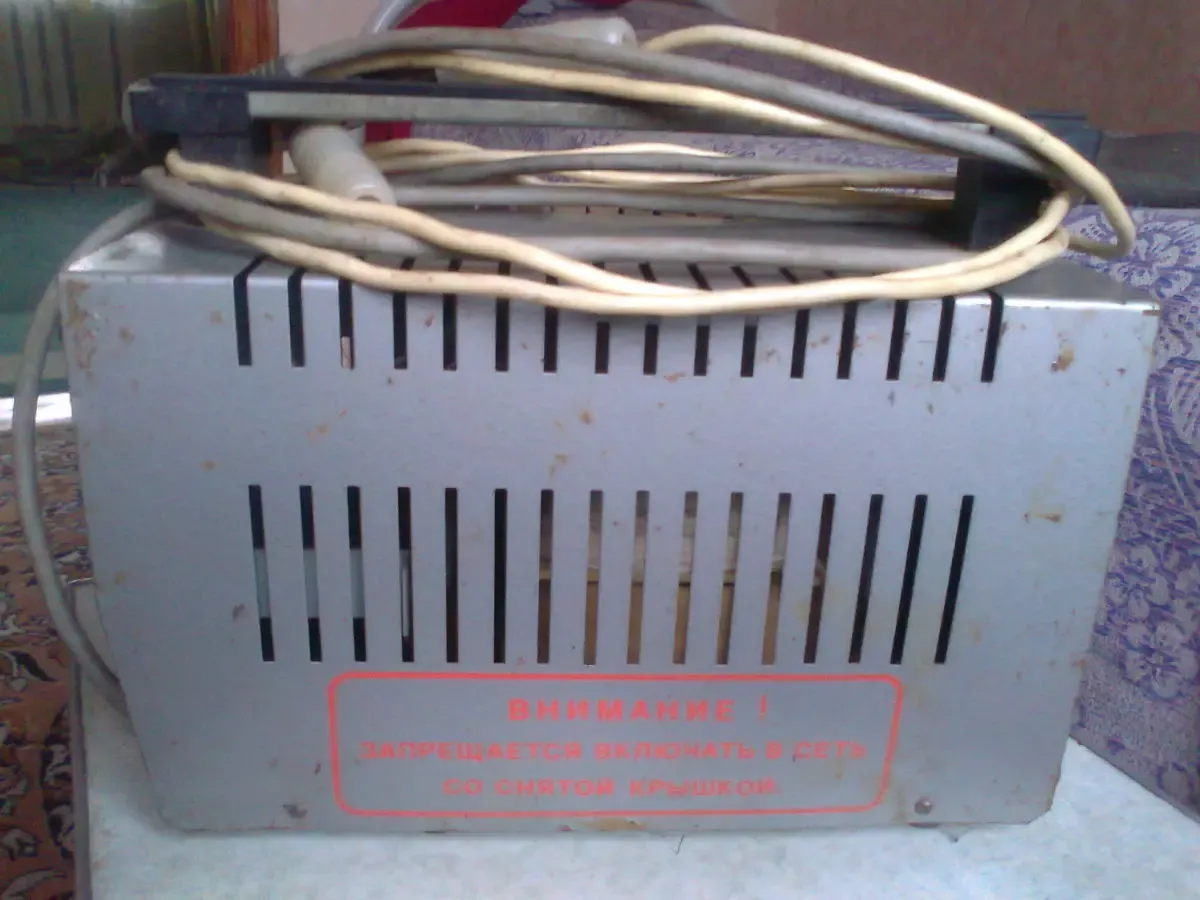 Пуско-зарядное устройство Импульс ЗЛ-02. 3