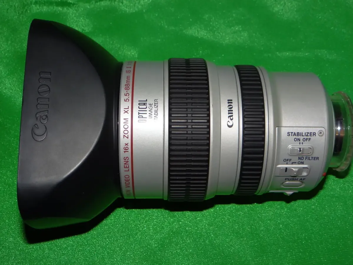 Объектив Canon VIDEO LENS 16x ZOOM XL 5,5-88 ISII f 1,6-2,6 договорная 2
