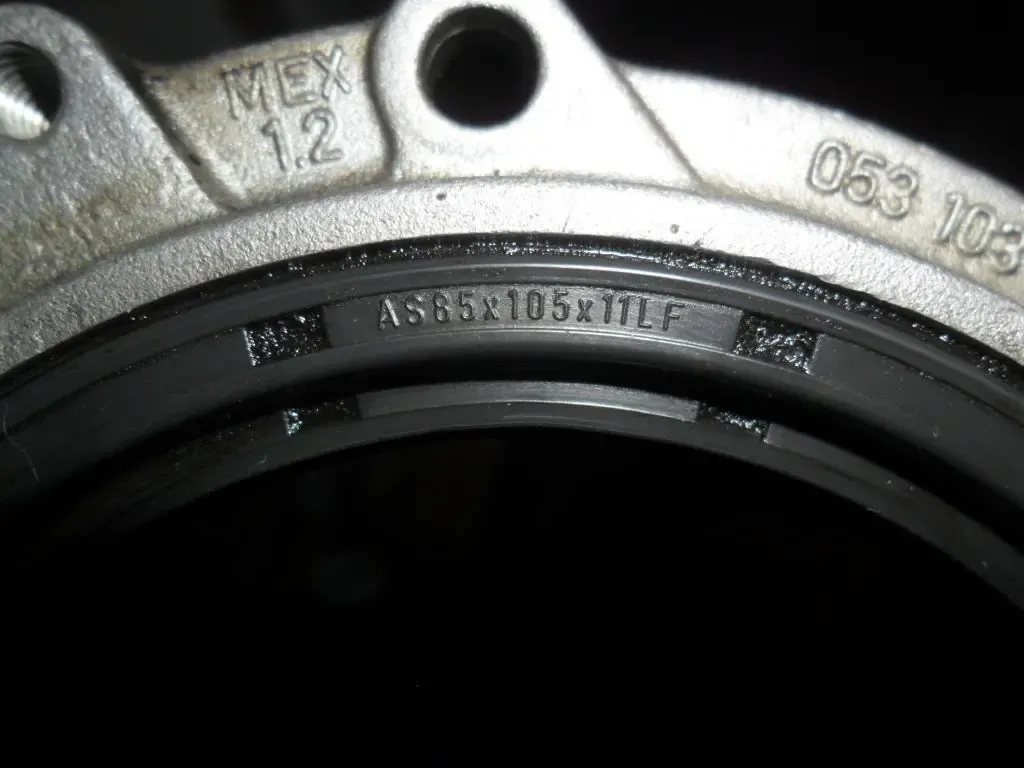 Задня крышка коленвала VAG 053103173,  Фольксваген, Ауди, Сеат, Шкода 7