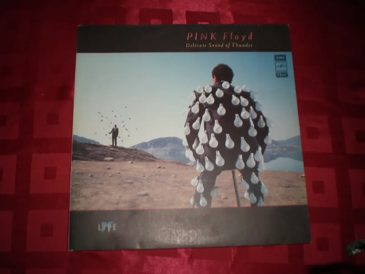 Постоянно куплю    пластинки виниловые рок-музыка,  , джаз, 4