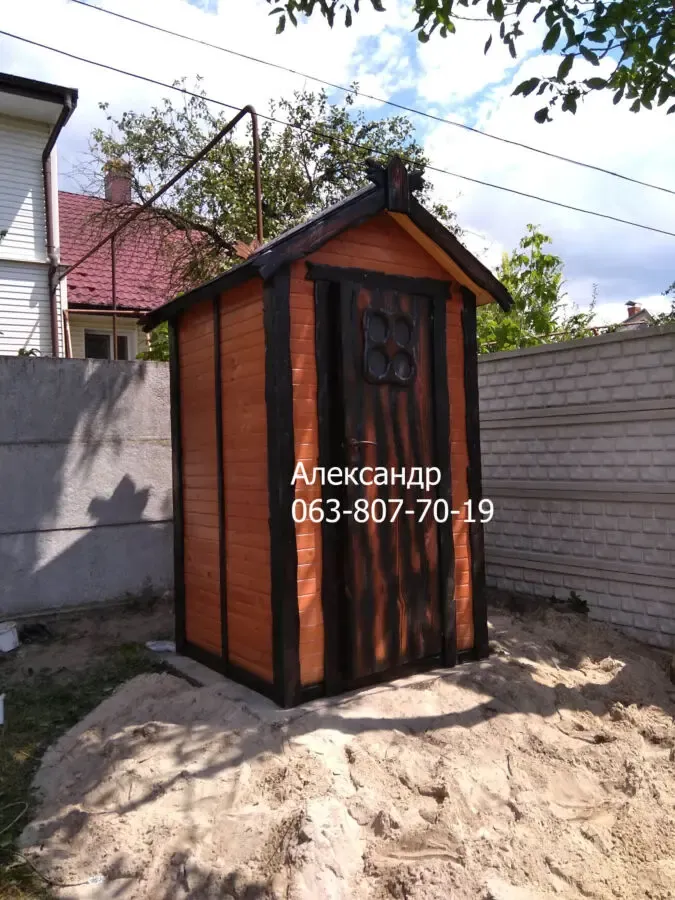 Деревянный туалет под старину ( дачный, из дерева, для дачи )