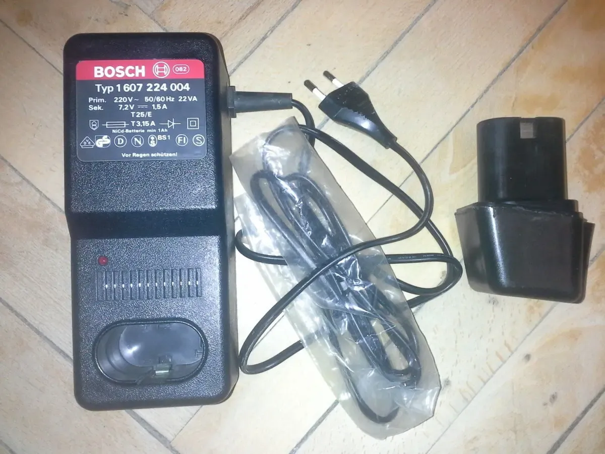 Аккумуляторная дрель Bosch.# 3