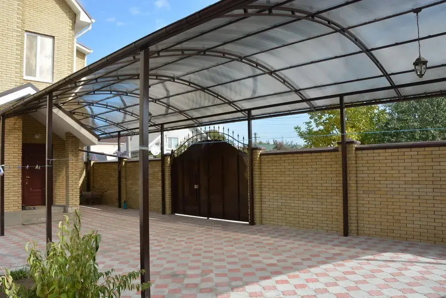 Навес из поликарбоната. 