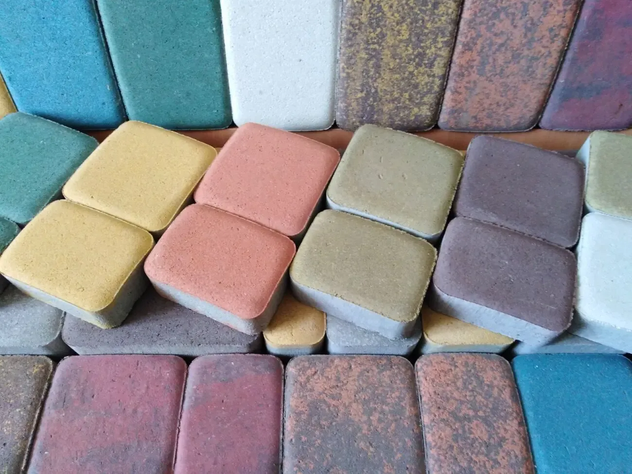 Тротуарная плитка в Харькове - производство, продажа и укладка.