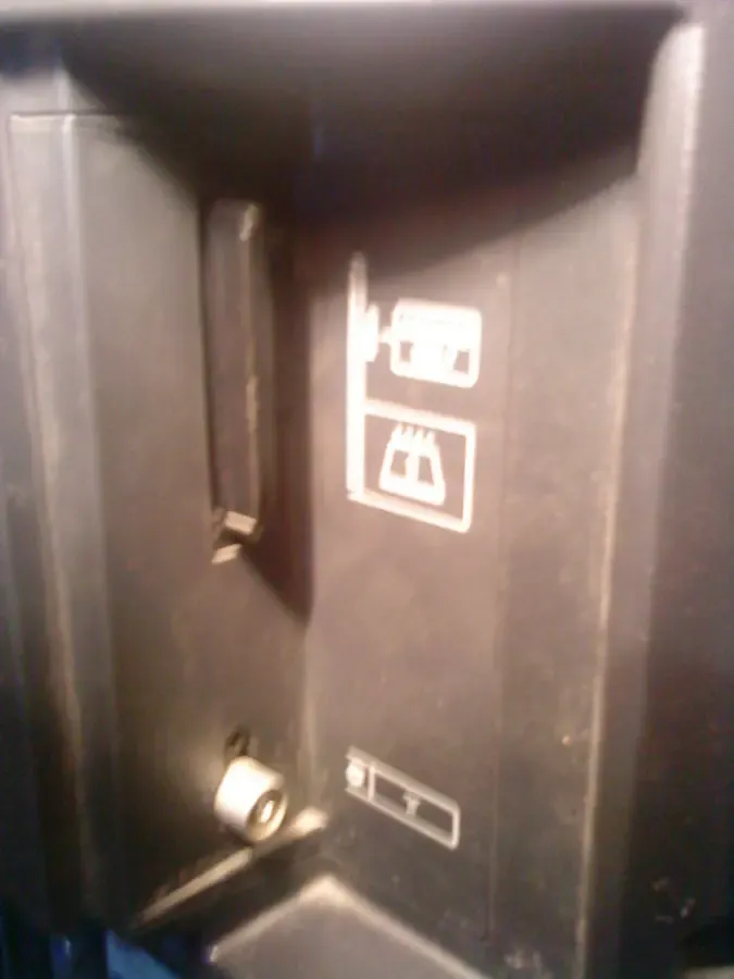 Телевизор SONY BRAVIA KLD-32D3000 (Испания) 4