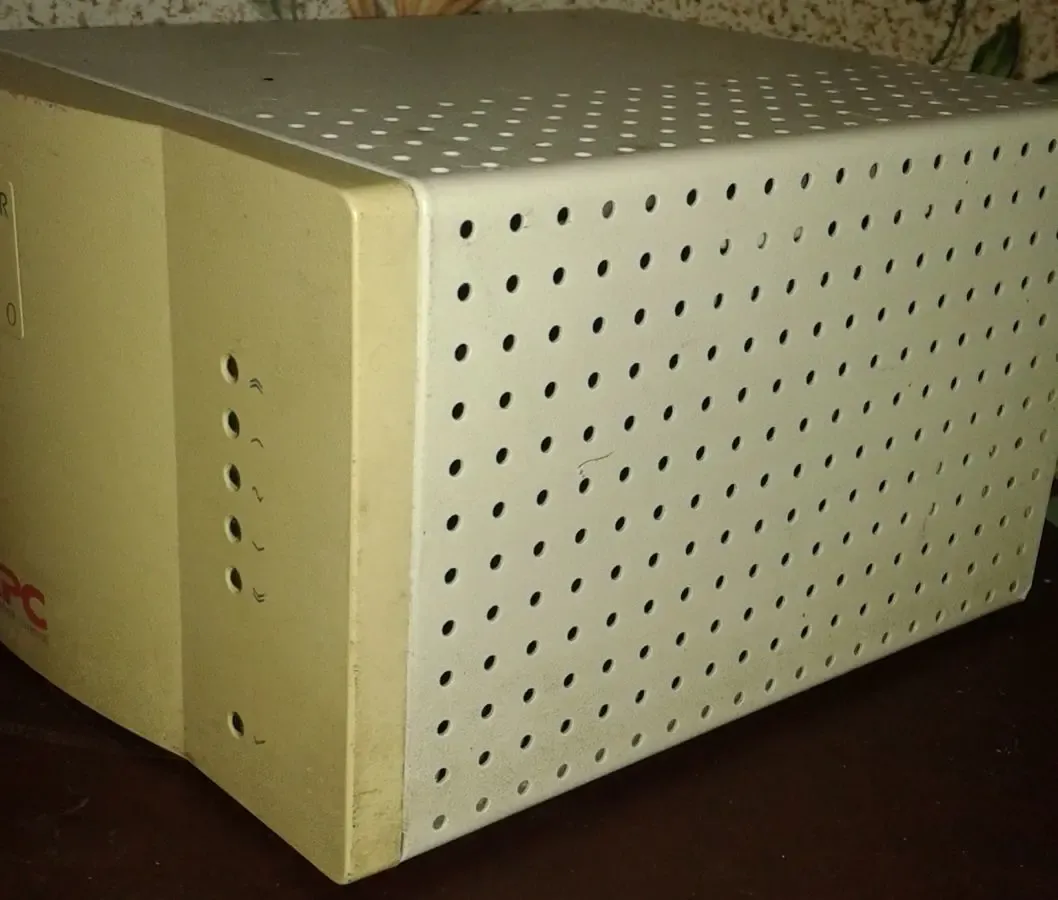 Продам стабилизатор напряжения 1-о фазный арс Model 600 3