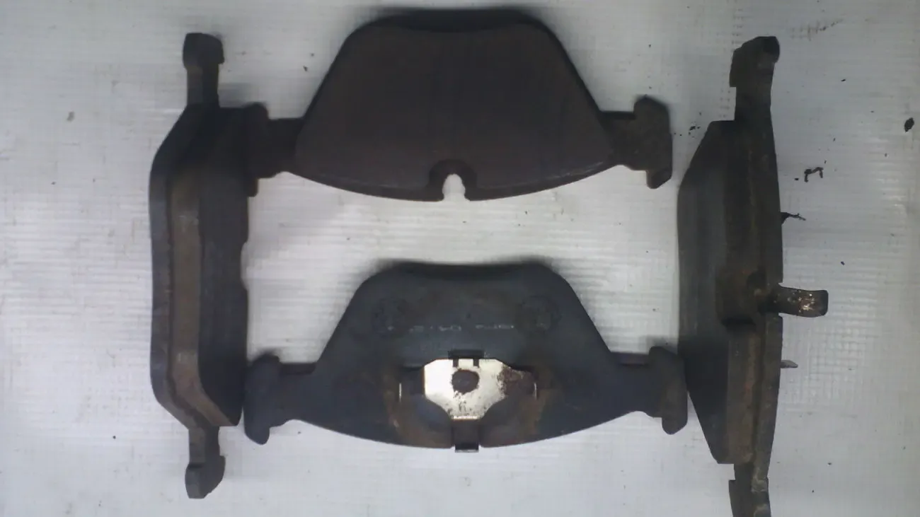 Колодки тормозные передние 34111162535 БМВ е-34