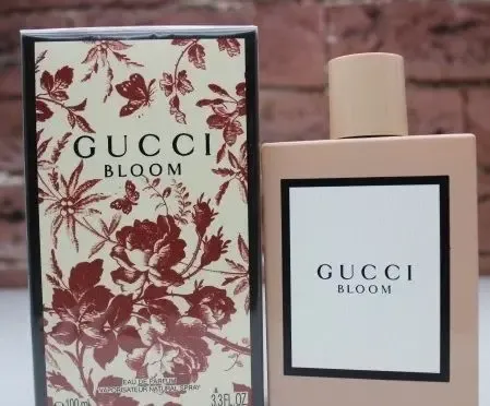 Gucci Bloom Flora by Eau de Fraiche Guilty Black Pour Femme Scarlett 2