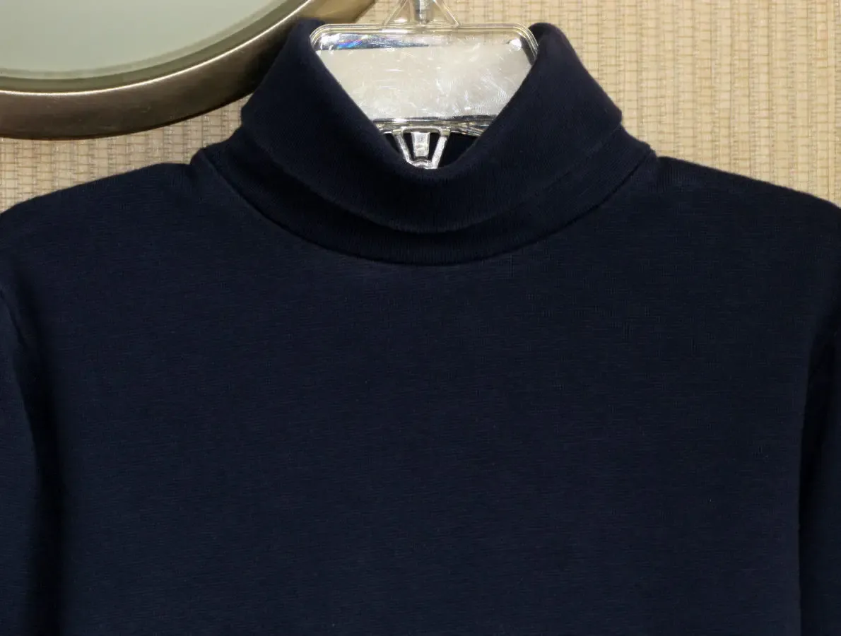 Отличный трикотажный гольф, р.128, от 5 до 7 лет 2